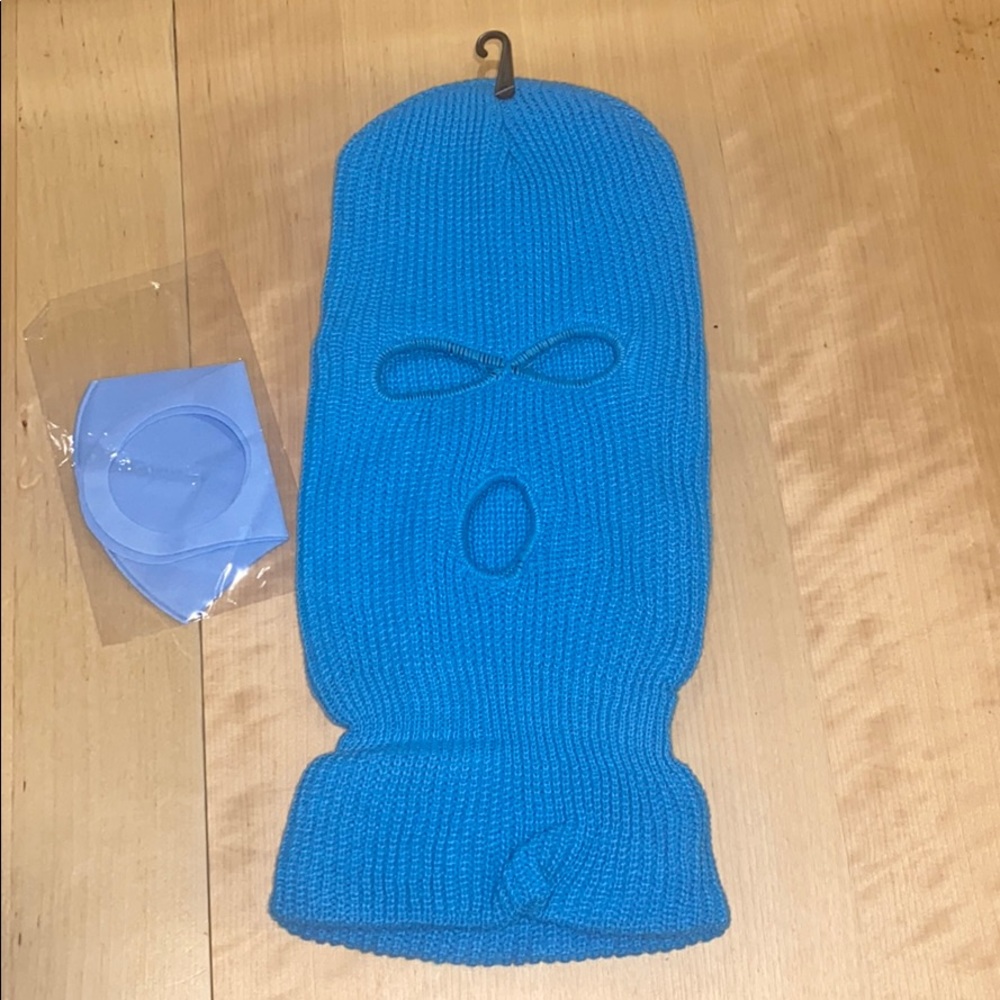 - 3 Hole Blue Beanie ski mask